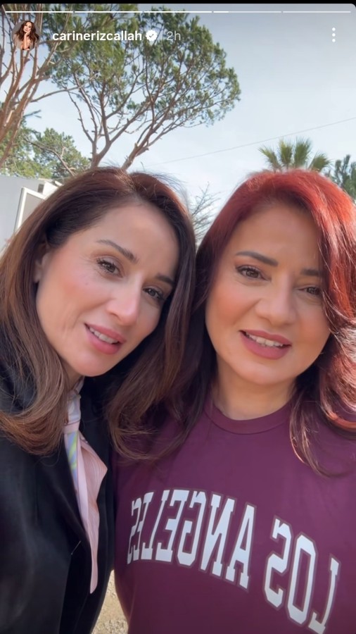 لقطة من مقطع الفيديو الذي نشرته كارين رزق الله عبر ستوري حسابها على إنستغرام مع فيفيان أنطونيوس